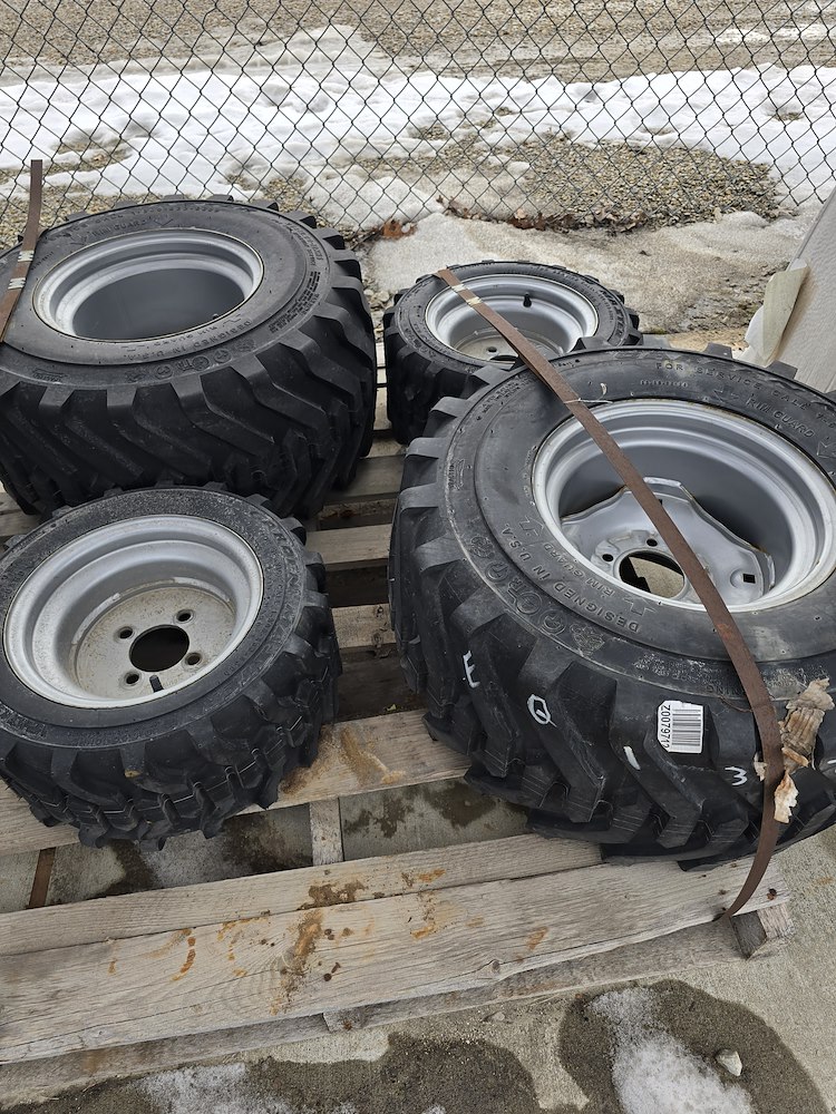 2021 Massey Ferguson INDUSTRIALTIRES
