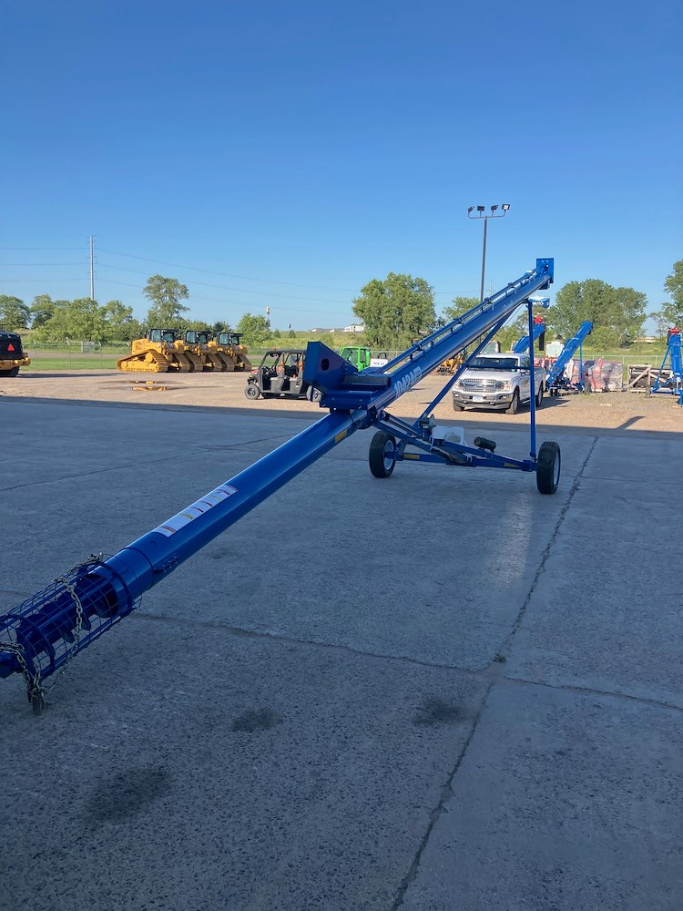 2021 Brandt 1042