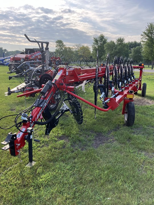 2022 Massey Ferguson 3986