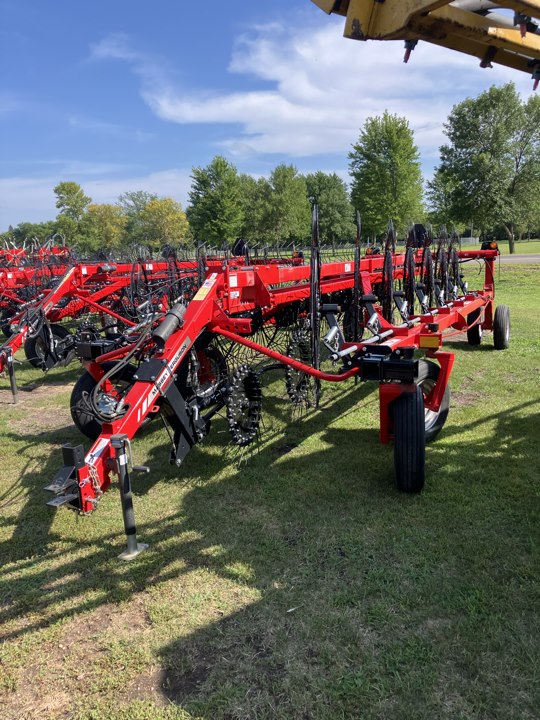 2022 Massey Ferguson 3986
