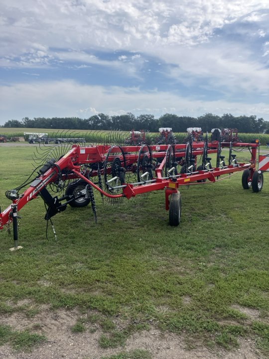 2022 Massey Ferguson 3986