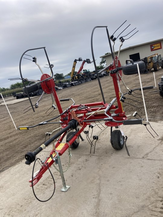 2023 Massey Ferguson TD524T