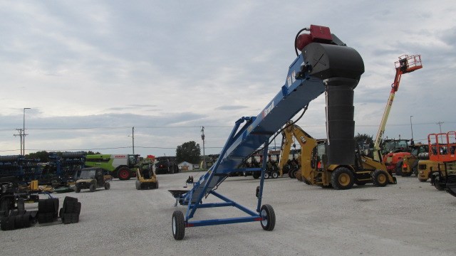 2023 Brandt 1535