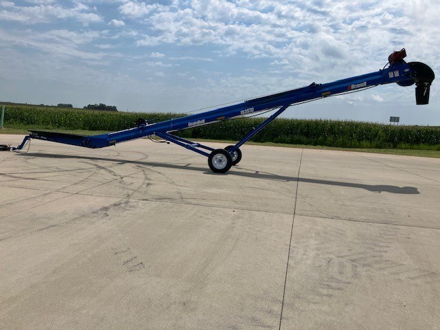 2023 Brandt 1535