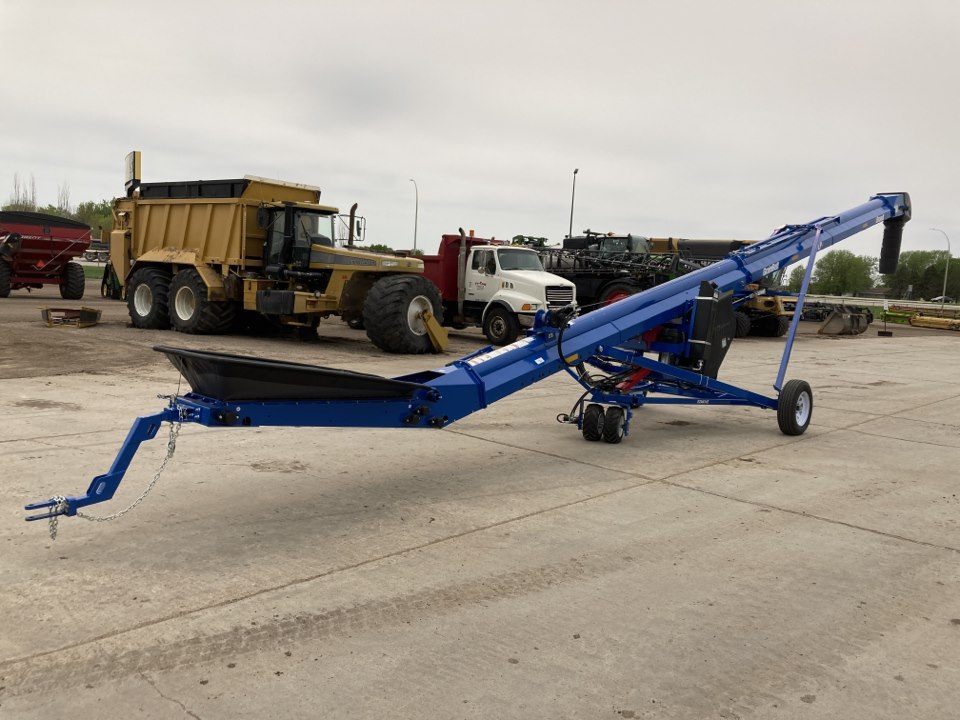 2023 Brandt 1547