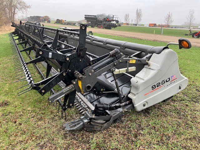 2011 Massey Ferguson 9250-35