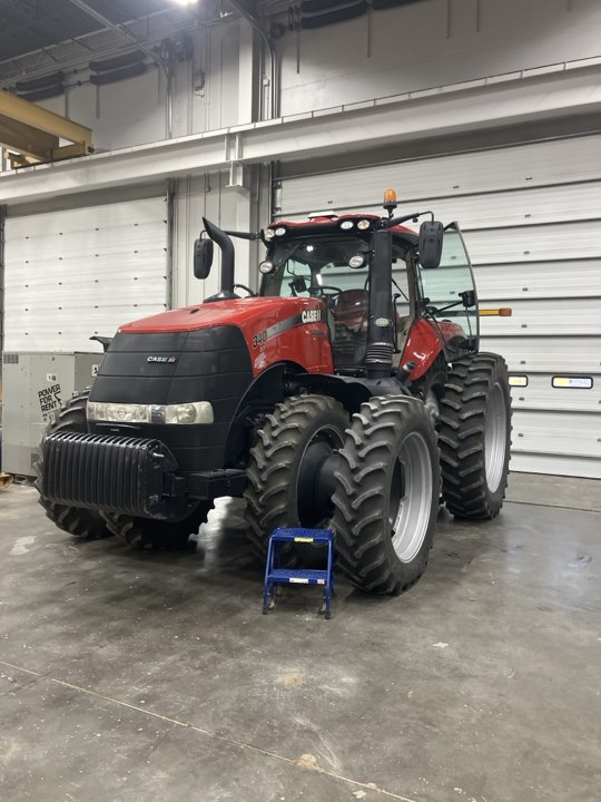 2019 Case MAGNUM 340