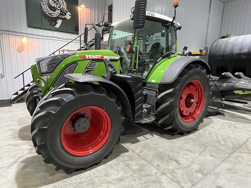 2022 Fendt 718 VARIO