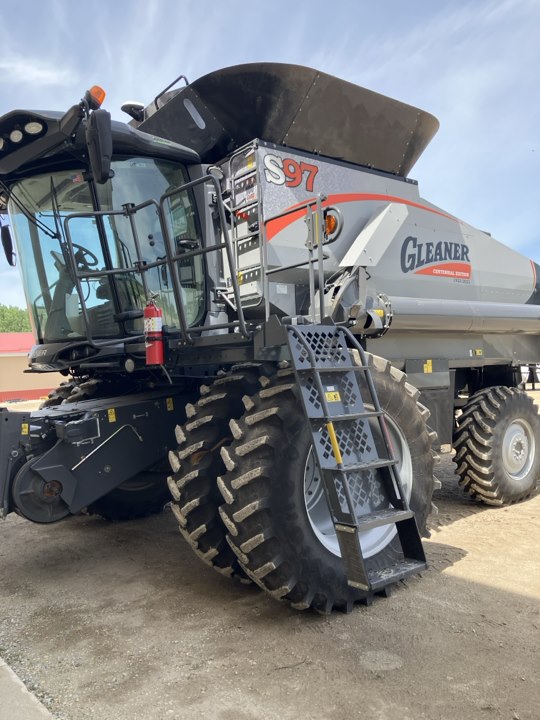 2023 Gleaner S97