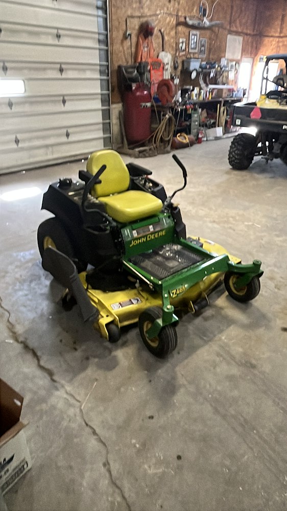 2011 John Deere Z465