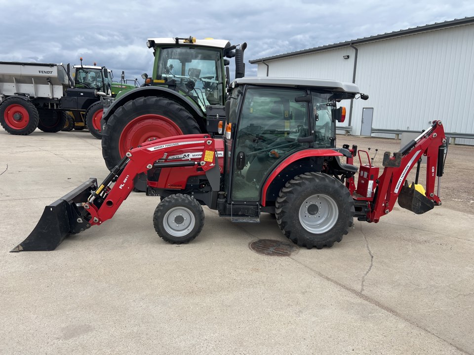 2023 Massey Ferguson 1835M