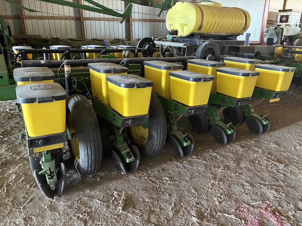 1999 John Deere 1770NT