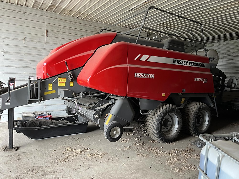 2022 Massey Ferguson 2270XD