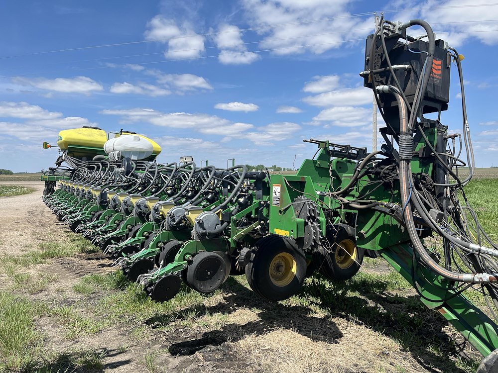 2005 John Deere DB90