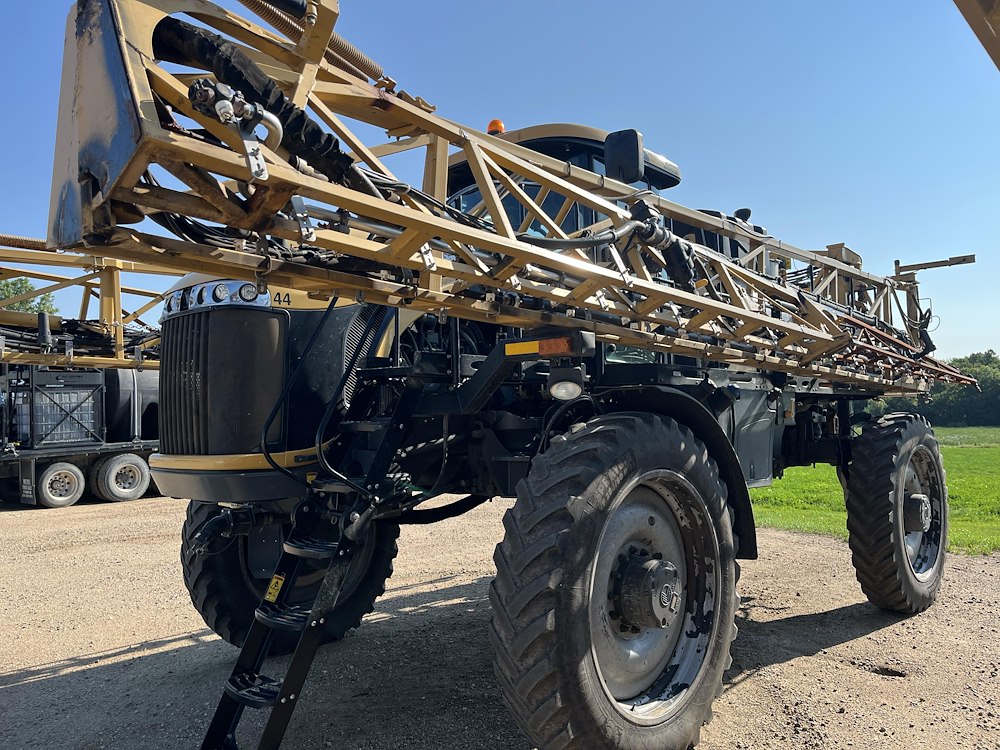 2014 Ag-Chem RG1100