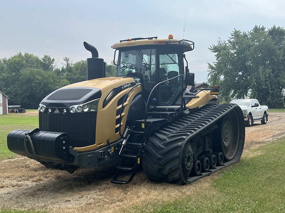 2016 Challenger MT875E