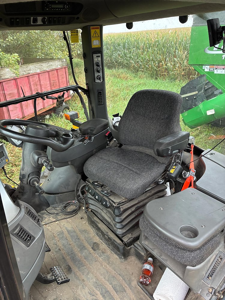 2013 Challenger MT765D