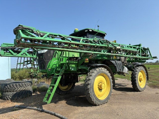 2015 John Deere R4038